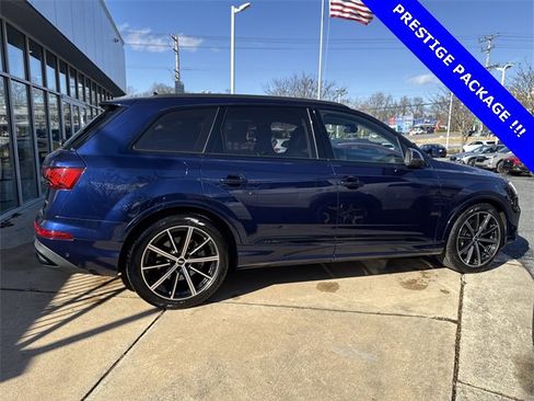 Used 2022 Audi Q7 3.0T Prestige image 2