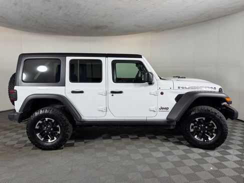 Used 2026 Jeep Wrangler Unlimited Rubicon AWD/4WD image 4