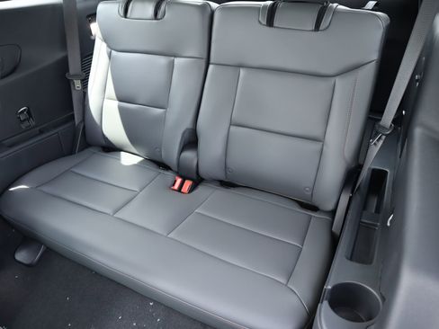 New 2026 Ford Explorer Active w/ Active Comfort Package AWD/4WD image 15