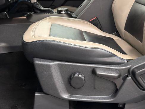 Used 2023 Ford Bronco Wildtrak AWD/4WD image 15