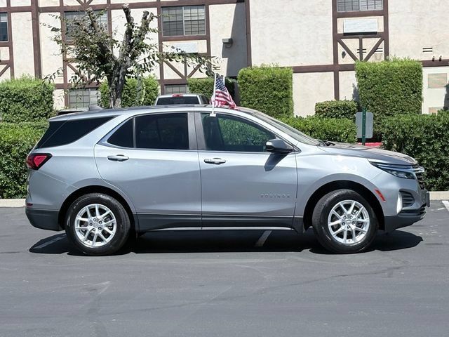 Used 2023 Chevrolet Equinox LT w/ Driver Convenience Package AWD/4WD image 4