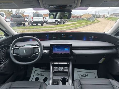 New 2026 Lincoln Nautilus Reserve w/ Jet Appearance Package image 18