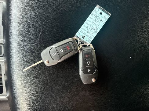 Used 2017 Ford F150 XL w/ Equipment Group 101A Mid image 39