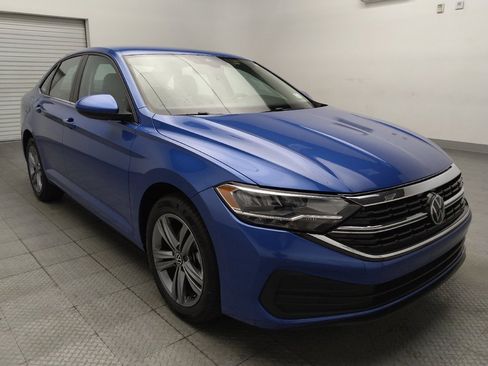 Used 2024 Volkswagen Jetta SE FWD image 13