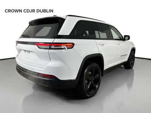 Certified 2023 Jeep Grand Cherokee Altitude AWD/4WD image 6