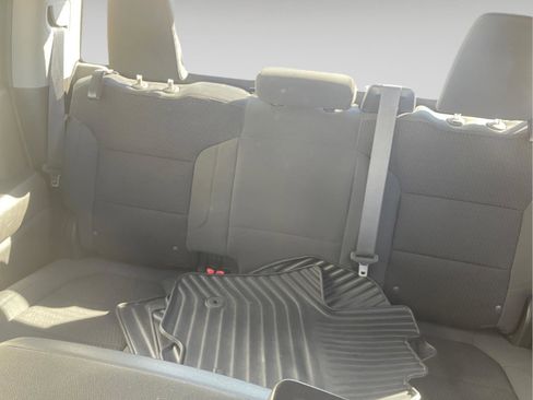 Used 2021 Chevrolet Silverado 1500 Custom w/ Safety Confidence Package image 16