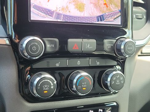 Used 2025 RAM 1500 Big Horn AWD/4WD image 22