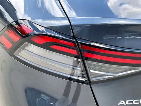 Used 2023 Honda Accord EX image 27