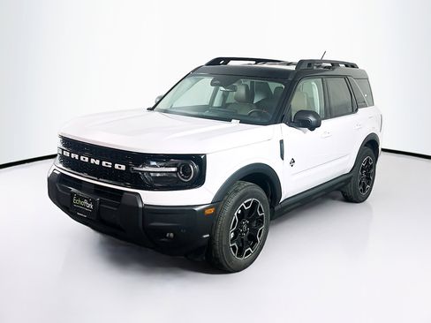 Used 2025 Ford Bronco Sport Outer Banks w/ Outer Banks Tech Package+ image 3