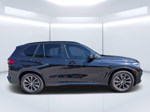 Used 2019 BMW X5 xDrive40i w/ M Sport Package AWD/4WD image 2