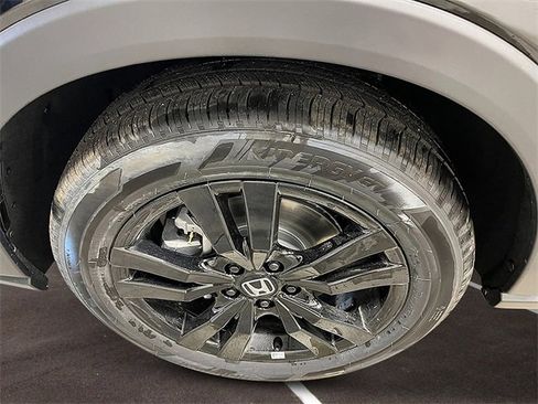 New 2026 Honda HR-V Sport image 11