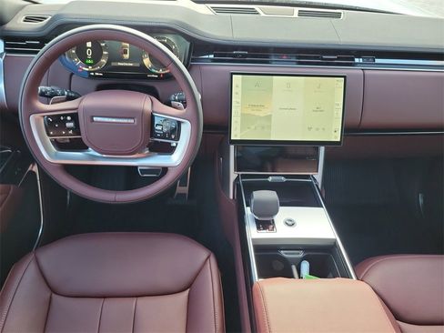 New 2026 Land Rover Range Rover SE image 18