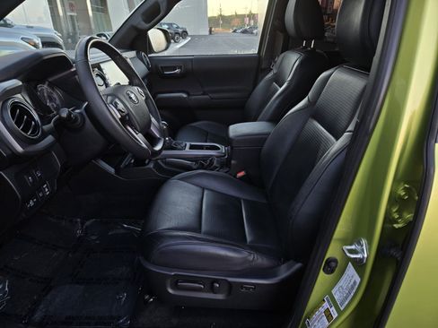 Certified 2023 Toyota Tacoma TRD Sport image 19