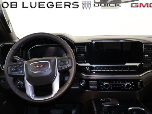 Certified 2025 GMC Sierra 1500 SLT w/ SLT Premium Plus Package AWD/4WD image 18