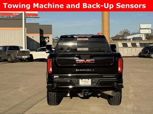 Used 2023 GMC Sierra 3500 Denali image 6