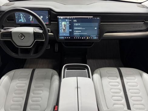 Used 2024 Rivian R1S Adventure AWD/4WD image 2