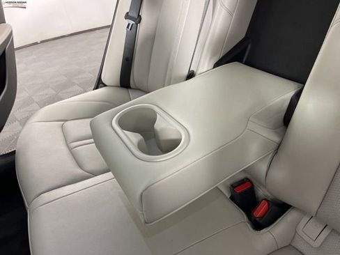 Used 2022 Hyundai Sonata Limited image 49