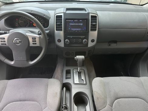 Used 2018 Nissan Frontier SV RWD image 16