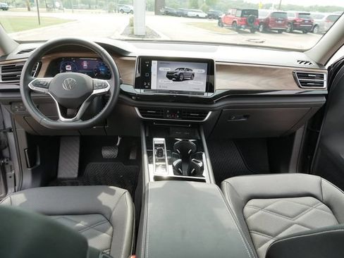 Certified 2026 Volkswagen Atlas SE AWD/4WD image 23
