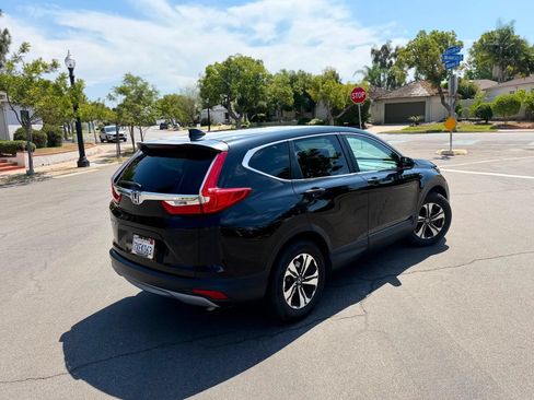 Used 2017 Honda CR-V LX image 7