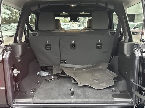 New 2026 Jeep Wrangler Unlimited Rubicon AWD/4WD image 19