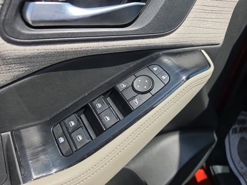 Used 2023 Nissan Rogue SV AWD/4WD image 17