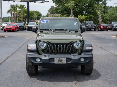 Used 2022 Jeep Wrangler Sport AWD/4WD image 8