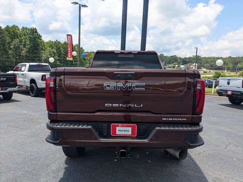 Used 2024 GMC Sierra 2500 Denali Ultimate w/ Max Trailering Package AWD/4WD image 6