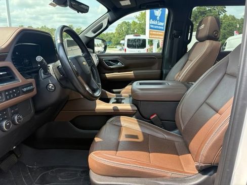 Used 2022 Chevrolet Tahoe High Country AWD/4WD image 14