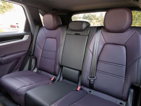 New 2026 Porsche Cayenne S AWD/4WD image 29