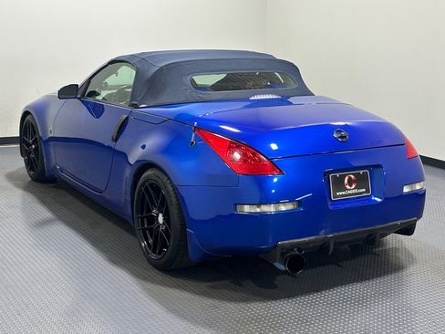 Used 2006 Nissan 350Z Touring image 11