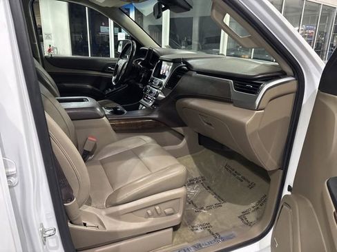 Used 2018 Chevrolet Suburban LT AWD/4WD image 16