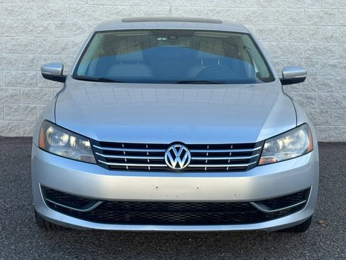 Used 2014 Volkswagen Passat TDI SE FWD image 2
