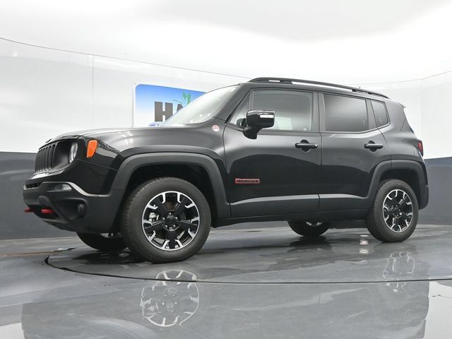 Used 2023 Jeep Renegade Trailhawk AWD/4WD image 17