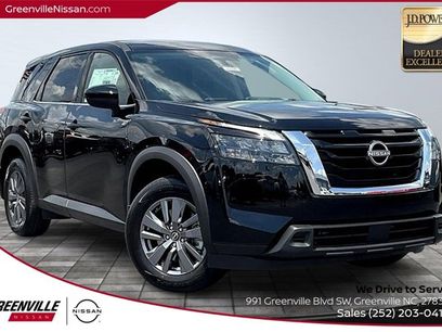 New 2025 Nissan Pathfinder S