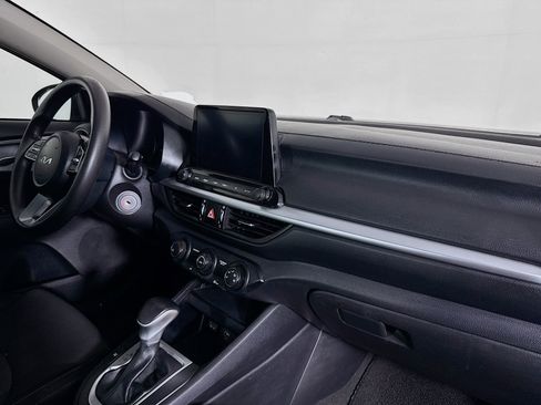 Used 2024 Kia Forte LXS w/ LXS Technology Package FWD image 28