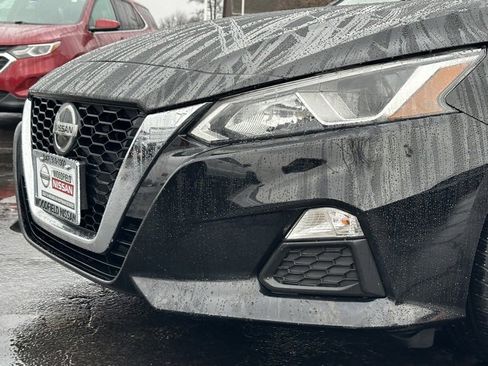 Used 2021 Nissan Altima 2.5 S w/ Driver Assist Package image 8