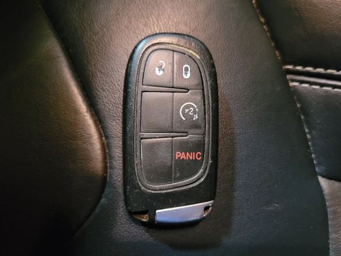 Used 2015 Jeep Cherokee Limited AWD/4WD image 32