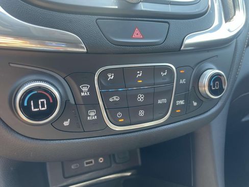 Used 2019 Chevrolet Equinox Premier AWD/4WD image 28
