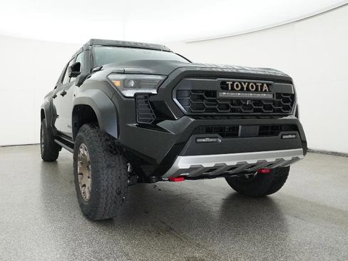 New 2025 Toyota Tacoma Trailhunter image 31