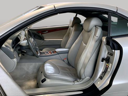 Used 2004 Mercedes-Benz SL 500 image 7