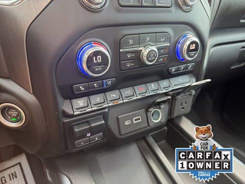 Used 2022 GMC Sierra 3500 Denali AWD/4WD image 37