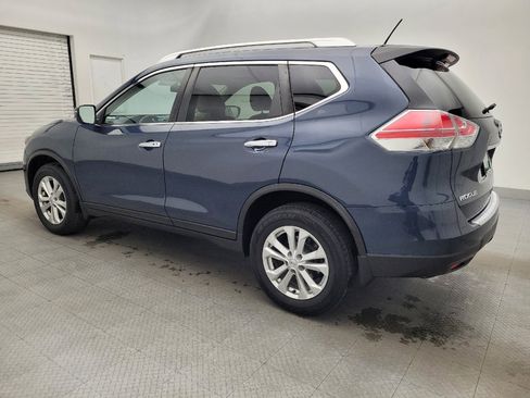 Used 2016 Nissan Rogue SV image 3