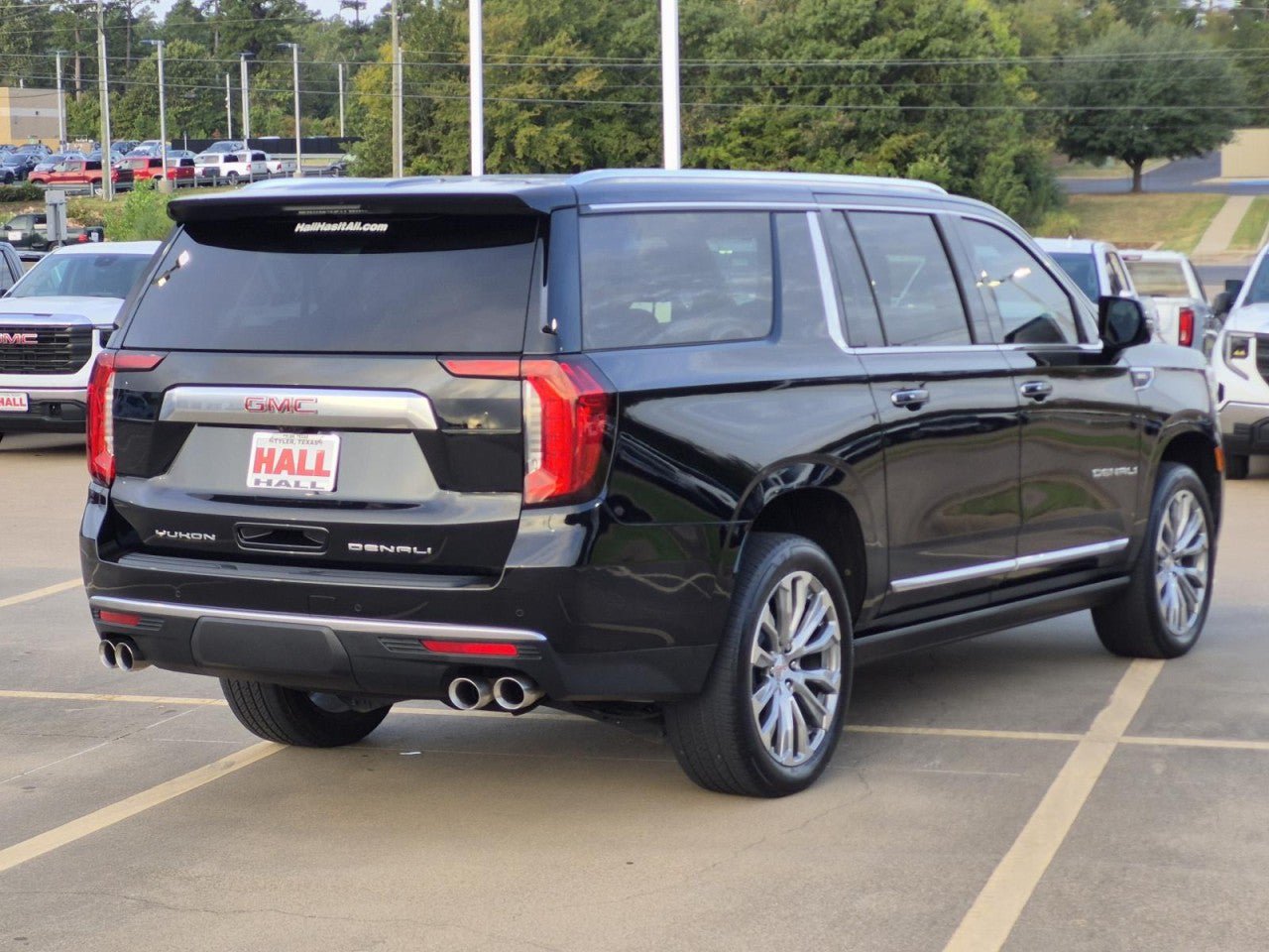 Certified 2022 GMC Yukon XL Denali w/ Denali Premium Package AWD/4WD image 6