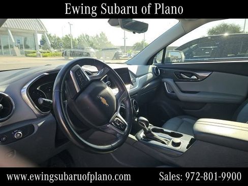 Used 2019 Chevrolet Blazer LT w/ Sound & Technology Package FWD image 5