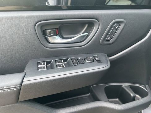 Certified 2025 Honda Pilot EX-L image 15