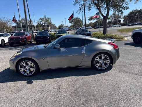 Used 2011 Nissan 370Z Touring w/ Sport Pkg image 10
