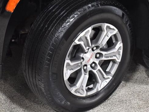 Used 2022 GMC Yukon SLE image 11