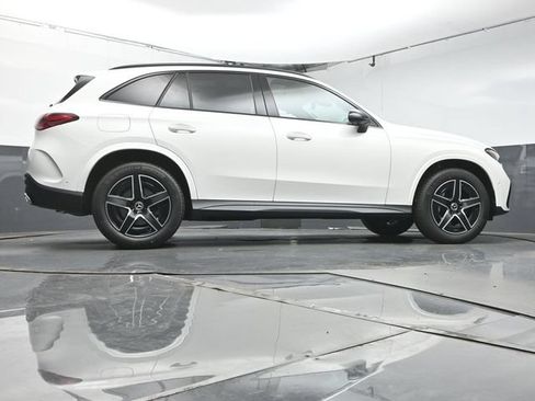 Used 2026 Mercedes-Benz GLC 300 image 40