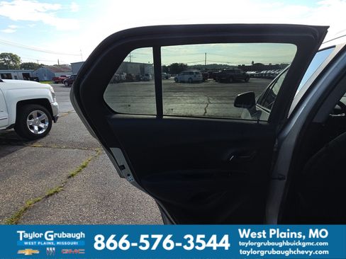 Used 2017 Chevrolet Trax LT AWD/4WD image 10